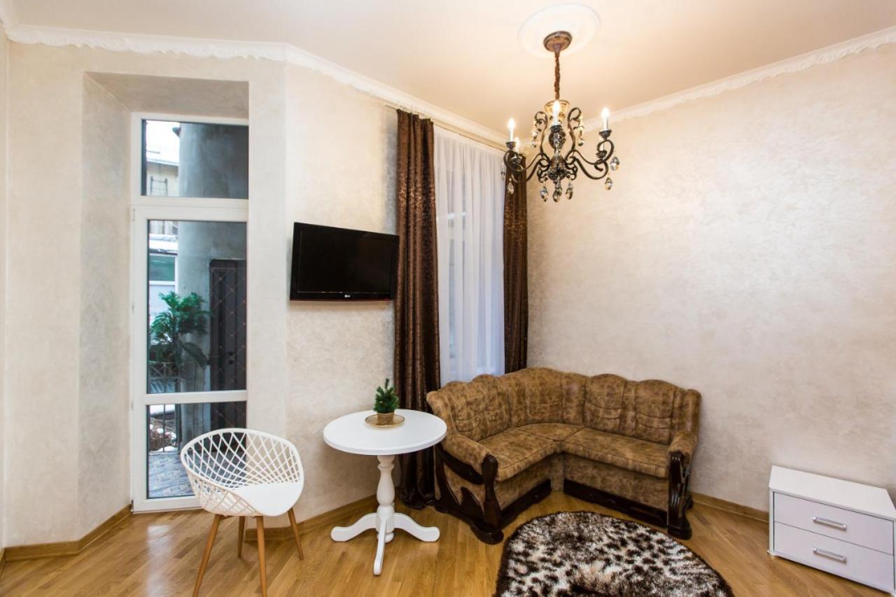 Apartment On Dudayeva 17 Львов Экстерьер фото