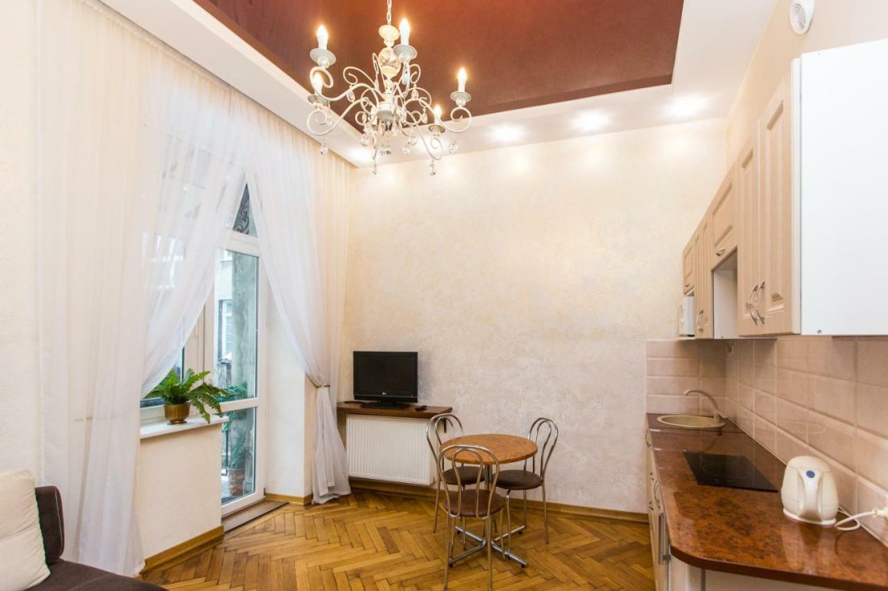 Apartment On Dudayeva 17 Львов Экстерьер фото